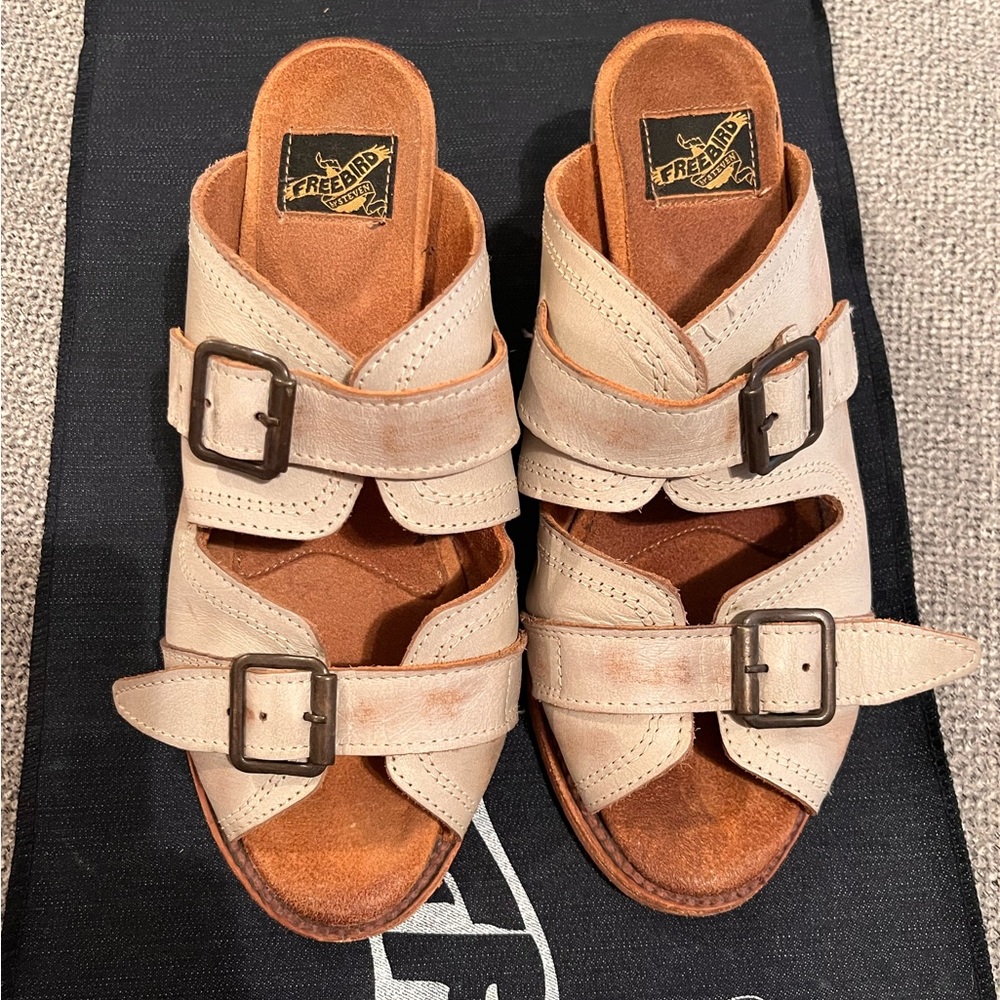 Caprice Sandals - Freebird by Steven